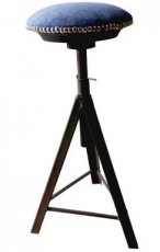industrial stool in metal.